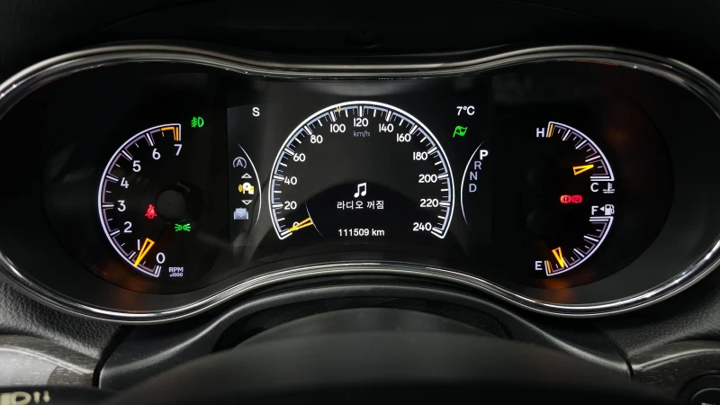 Jeep Grand cherokee 3.6 LIMITED / Пълна сервизна !!!, снимка 8 - Автомобили и джипове - 53180386