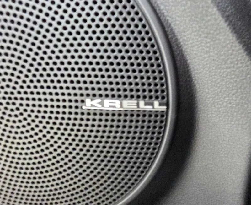 Hyundai Kona ГАРАНЦИОННА/ЗАВЕРЕНА СЕРВИЗНА КНИЖКА, снимка 15 - Автомобили и джипове - 53359823