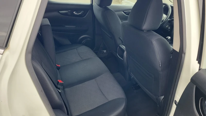 Nissan Qashqai 1.5DCI-110 EURO6, снимка 9 - Автомобили и джипове - 53571882