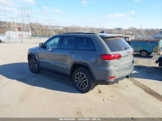 Jeep Grand cherokee, снимка 5 - Автомобили и джипове - 48718842