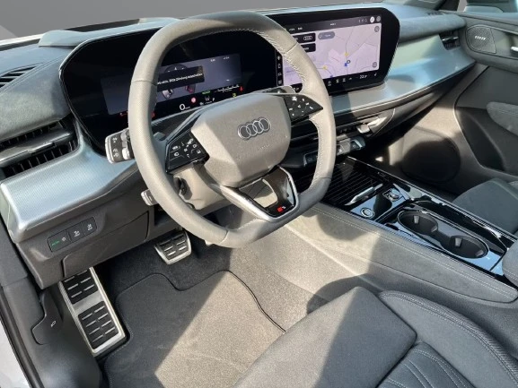 Audi Q3 TFSI Quattro = S-line = Black Optics Plus Гаранция, снимка 7 - Автомобили и джипове - 53987778