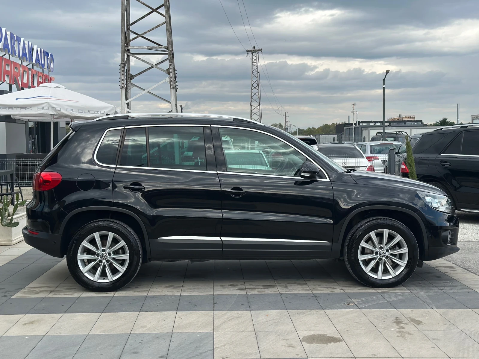 VW Tiguan * 2.0TDI* 4Motion* DSG* HIGHLINE*  - изображение 7