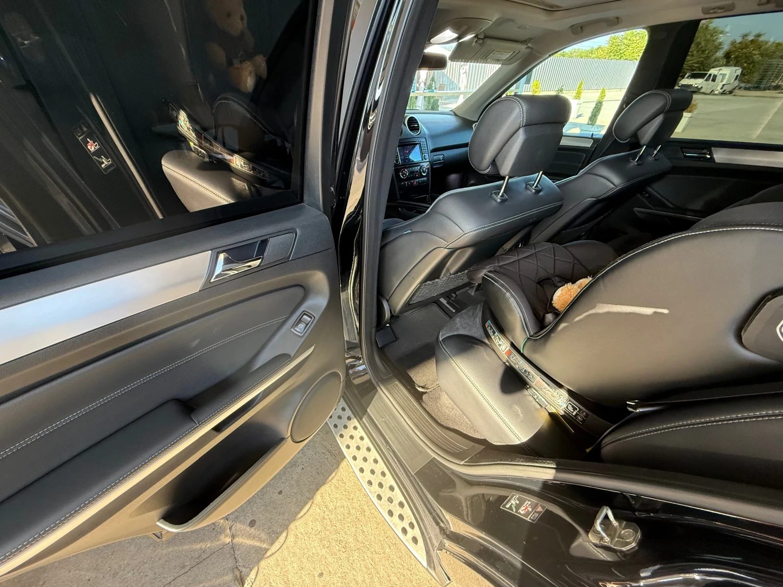 Mercedes-Benz ML 320, снимка 16 - Автомобили и джипове - 54935490