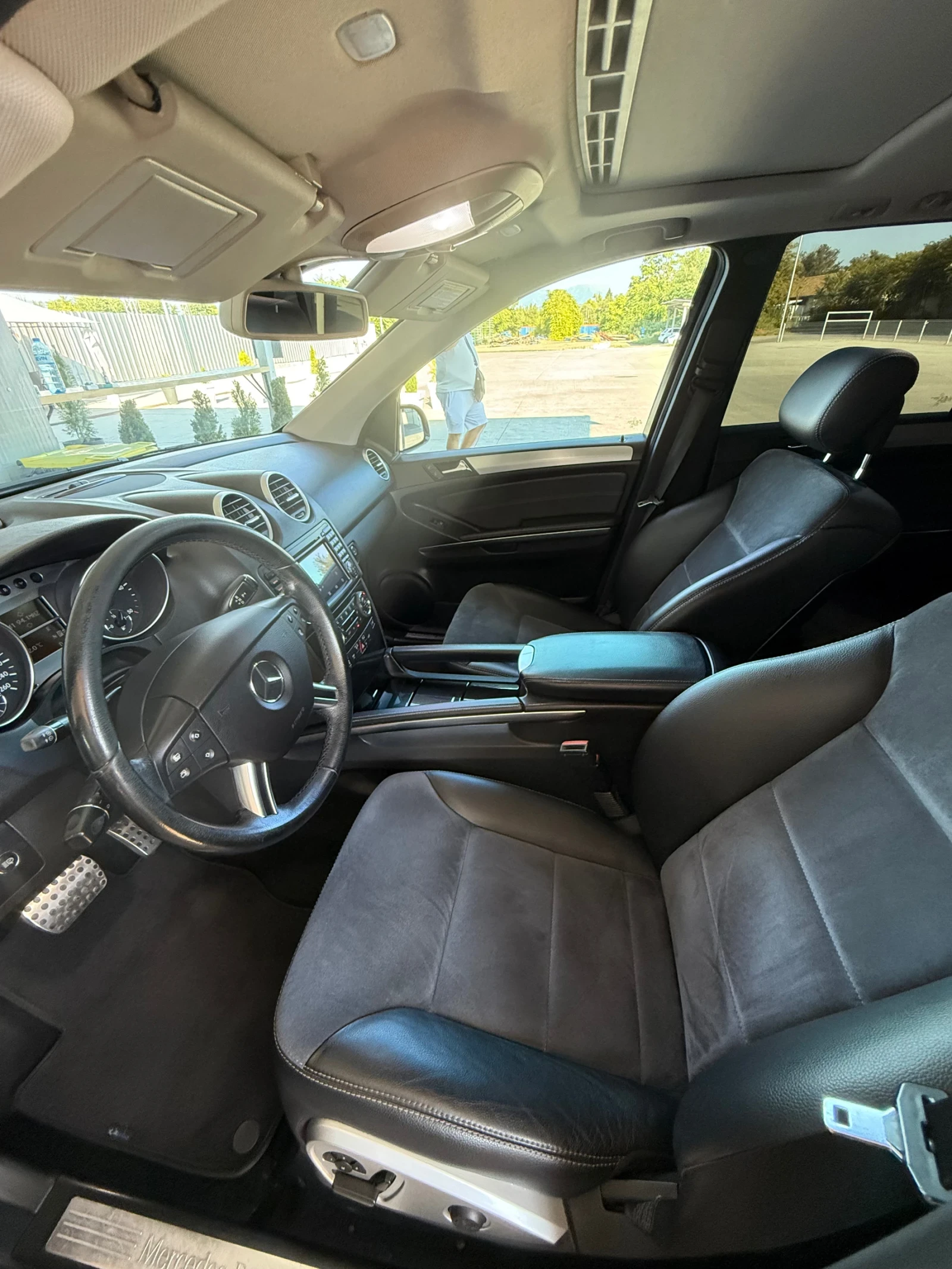Mercedes-Benz ML 320, снимка 9 - Автомобили и джипове - 54935490