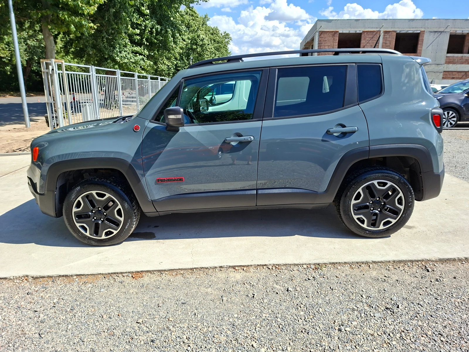 Jeep Renegade 2.0/170ks/4x4, снимка 4 - Автомобили и джипове - 55207445