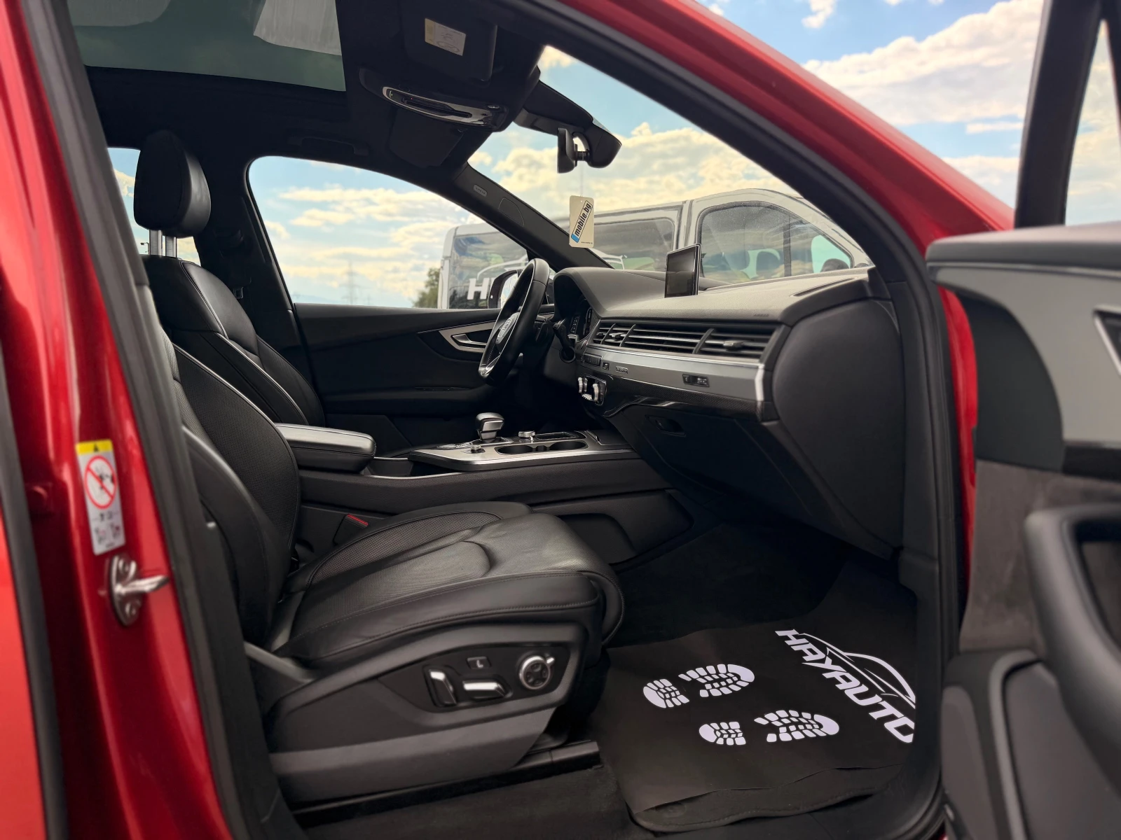 Audi SQ7 4.0TDI= V8T= QUATTRO= CARBON PACK= RNG DESIGNE= , снимка 10 - Автомобили и джипове - 55285502