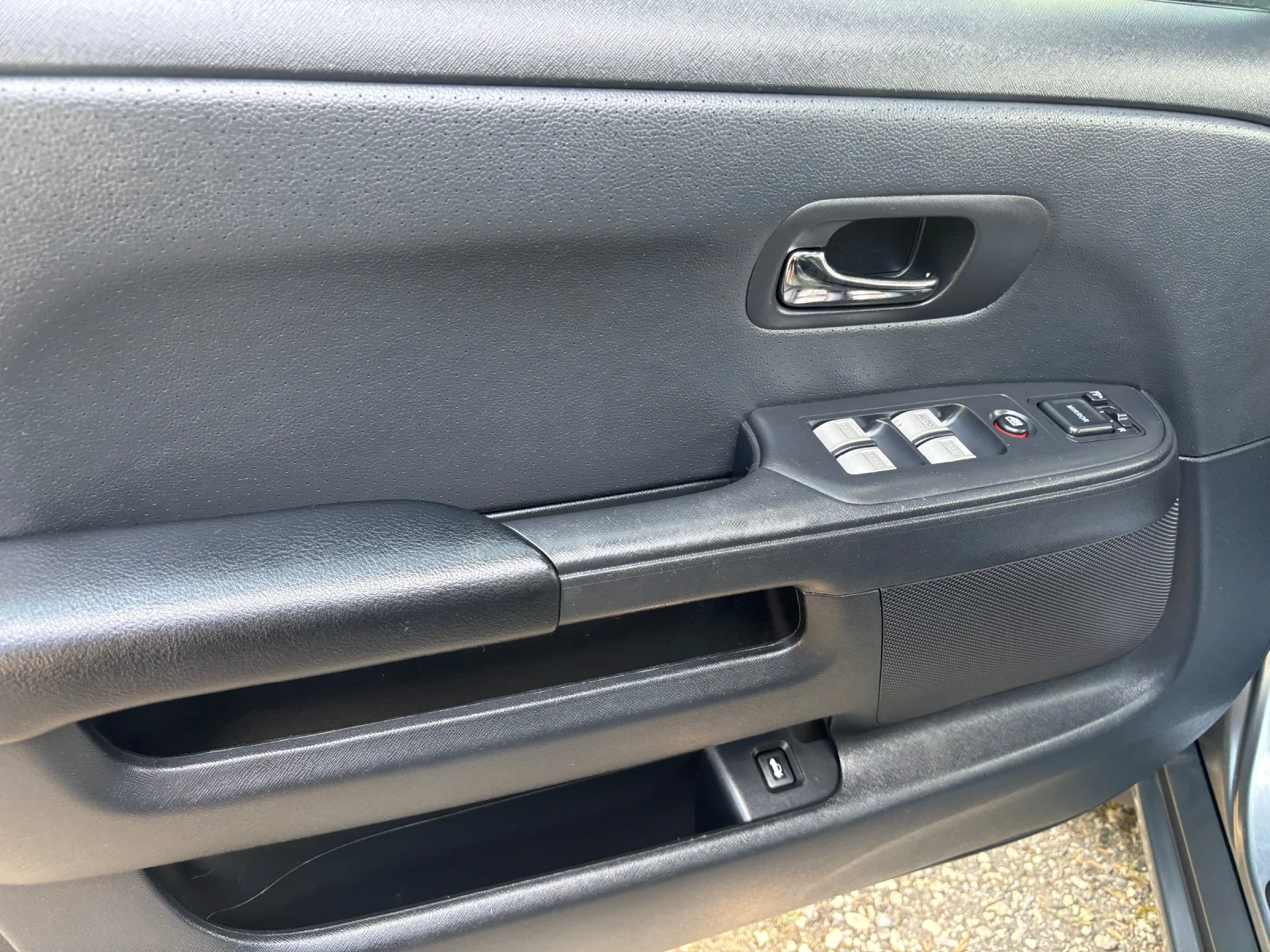 Honda Cr-v 2006+ 2.2+ КОЖА+ Н.ГУМИ+ ФЕЙС+ 6ск+ С.ИСТОРИЯ, снимка 7 - Автомобили и джипове - 55575977