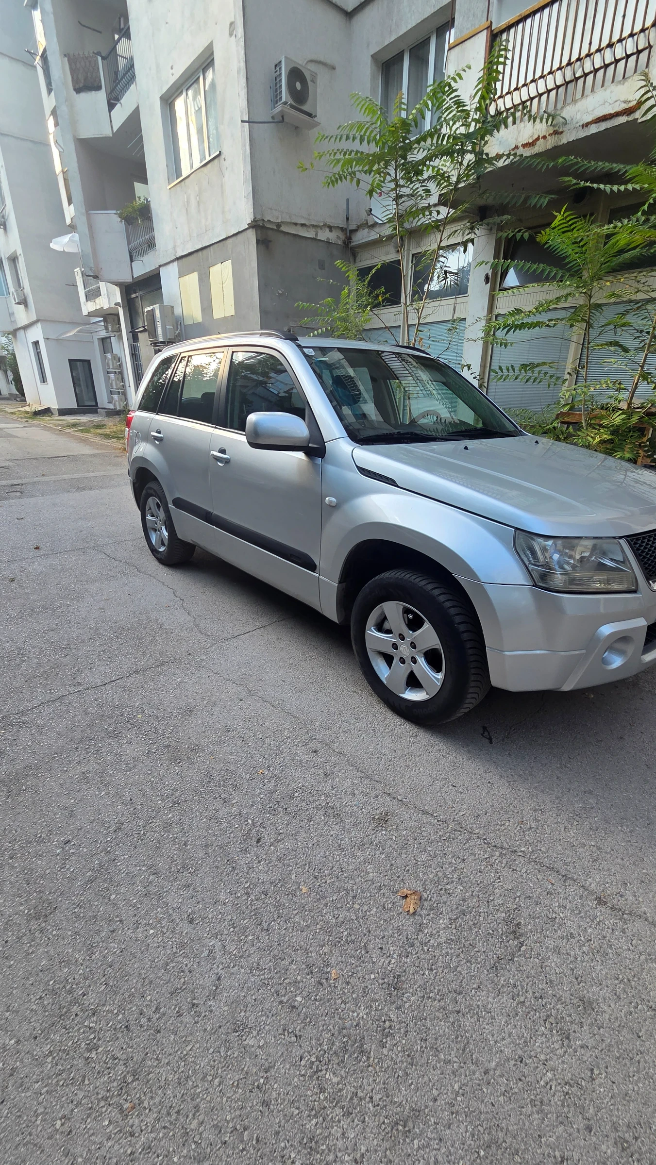 Suzuki Grand vitara, снимка 4 - Автомобили и джипове - 55772098