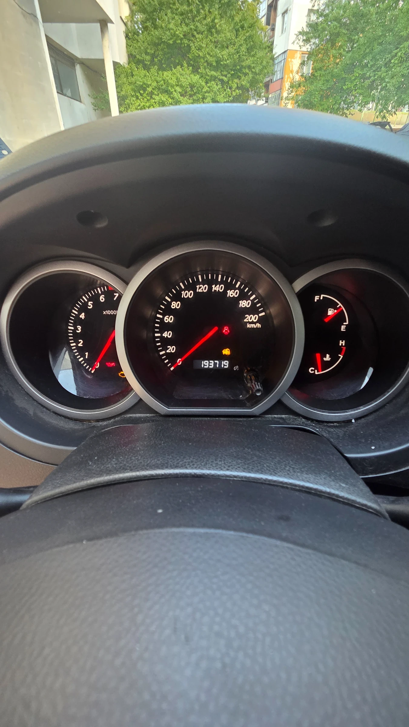 Suzuki Grand vitara, снимка 9 - Автомобили и джипове - 55772098