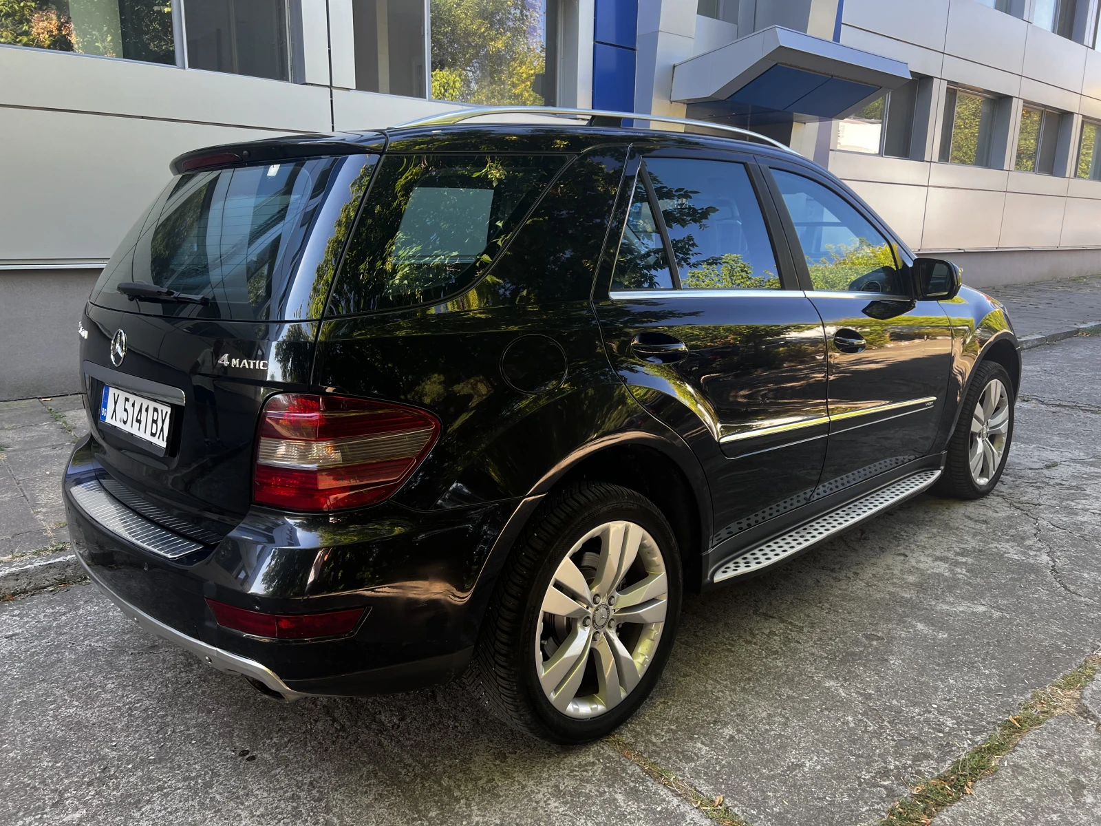 Mercedes-Benz ML 320, снимка 5 - Автомобили и джипове - 55846299