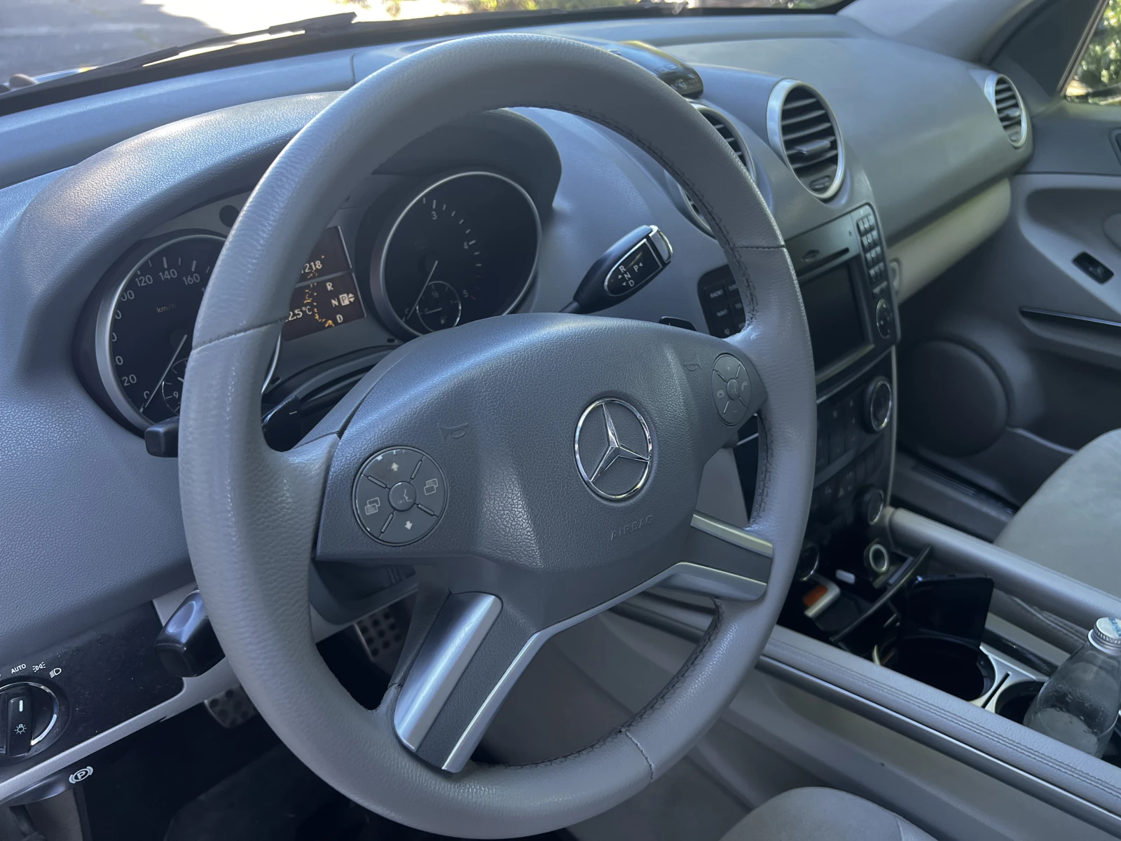 Mercedes-Benz ML 320, снимка 12 - Автомобили и джипове - 55846299