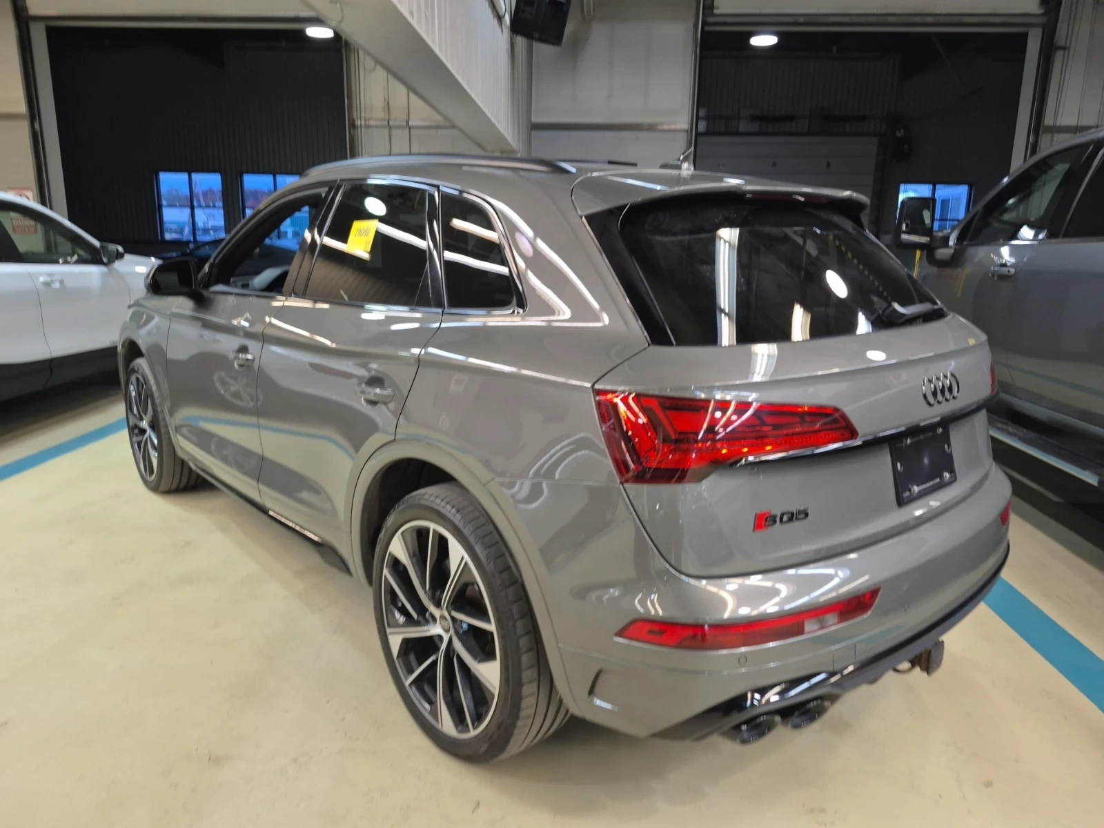 Audi SQ5 PROGRESSIV, АВТОКРЕДИТ, снимка 4 - Автомобили и джипове - 56432621