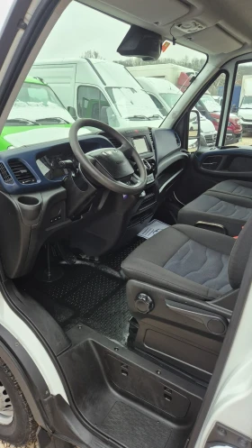 Iveco Daily 35s16* 2стр. врати* HI-MATIC* КЛИМА* ШВЕЙЦАРИЯ* , снимка 13 - Бусове и автобуси - 53343430