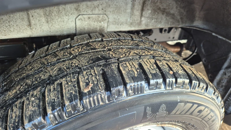 Iveco Daily 35s16* 2стр. врати* HI-MATIC* КЛИМА* ШВЕЙЦАРИЯ* , снимка 7 - Бусове и автобуси - 53343430