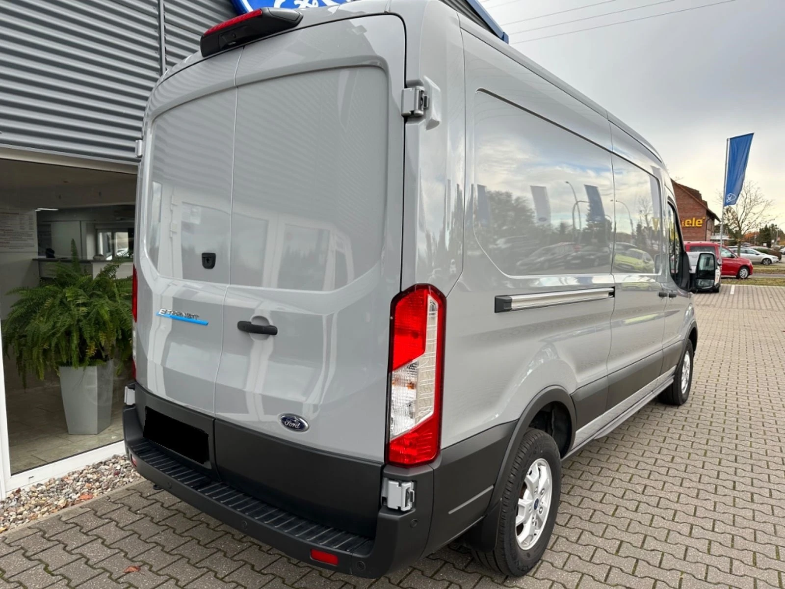 Ford Transit ELECTRIC*L3 H2* TREND*CAMERA  - изображение 2