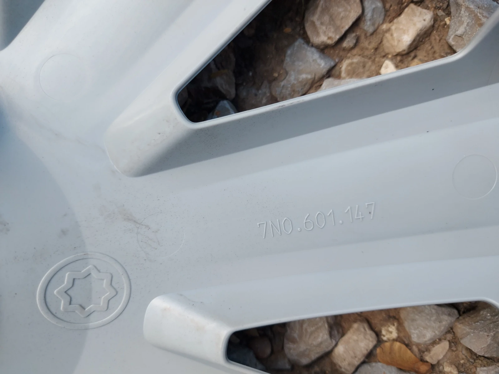   VW 16  | Mobile.bg   12