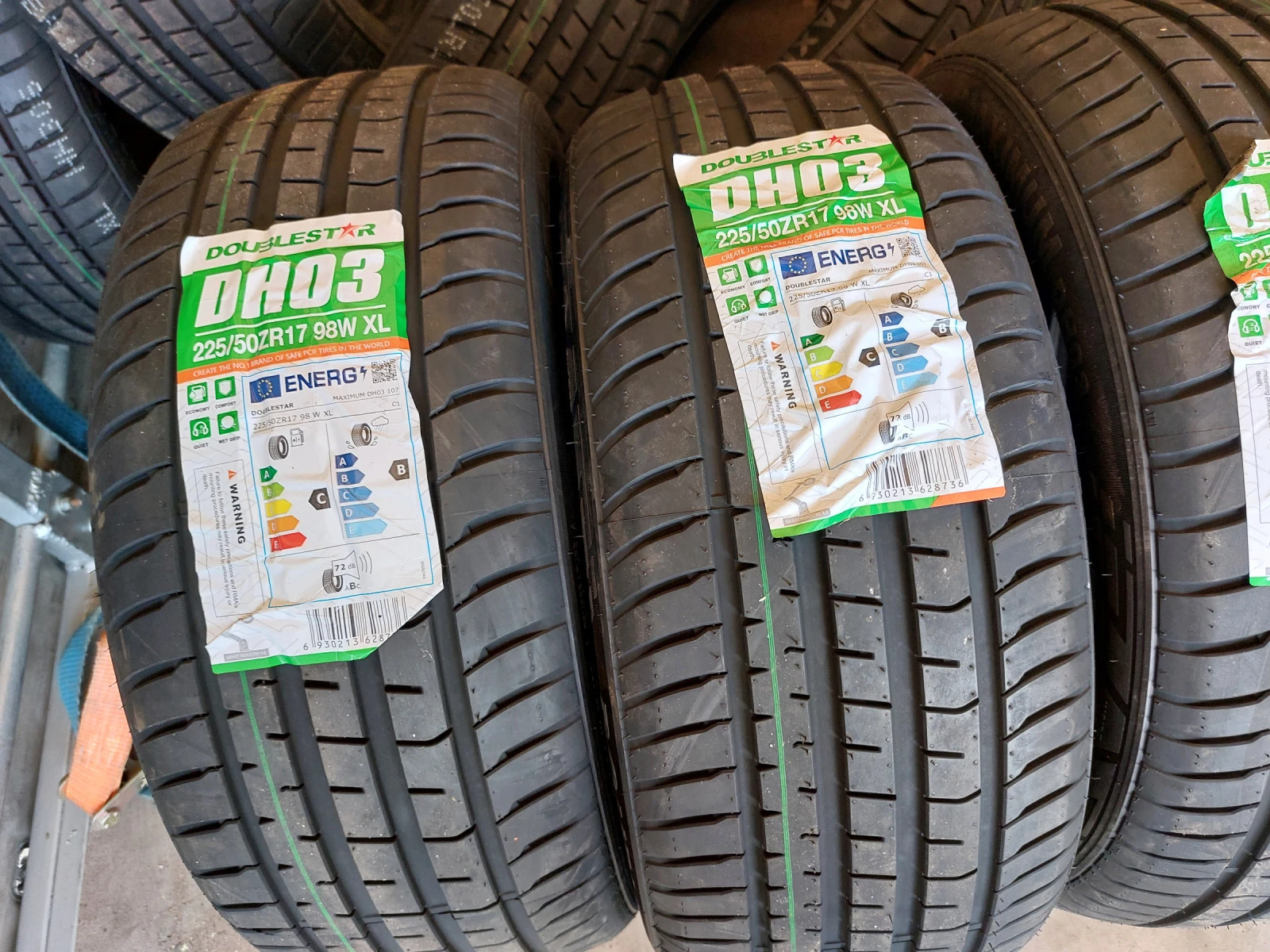 ���� 225/50R17 | Mobile.bg � ����������� 2