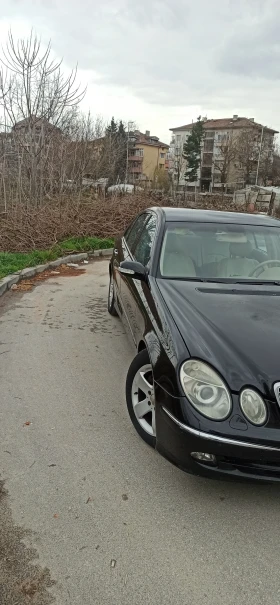 Mercedes-Benz E 270, снимка 2