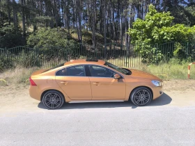 ������ Volvo S60