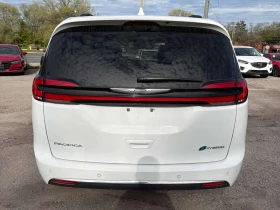 Chrysler Pacifica Limited| 2 КЛЮЧА| CARFAX| АВТОКРЕДИТ | Auto.bg — изображение 4