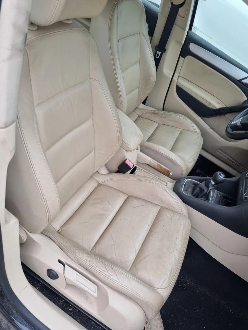 VW Golf 1.6tdi-105ks-2010god, снимка 5 - Автомобили и джипове - 47402453