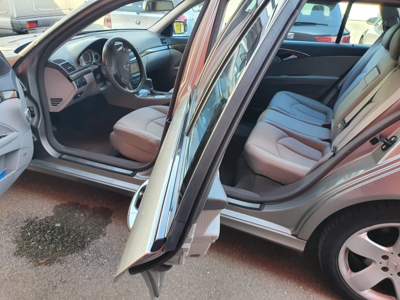 Mercedes-Benz E 320 TOP, SWISS, FULL, 5G, снимка 5 - Автомобили и джипове - 47526154