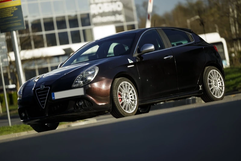 Alfa Romeo Giulietta 1750TBI QV, снимка 1 - Автомобили и джипове - 47726218