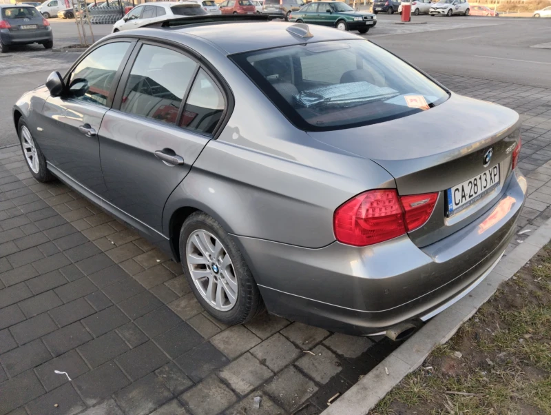 BMW 320 2.0, снимка 5 - Автомобили и джипове - 49356536