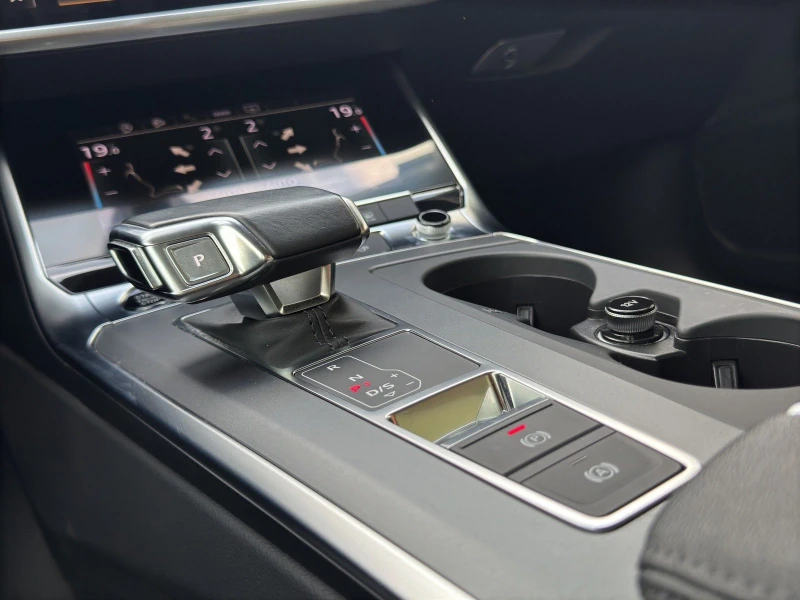 Audi A6 Allroad 40-TDI/204HP/NAVI/LED/LANE/LUFT/CAM/376v, снимка 16 - Автомобили и джипове - 50209092