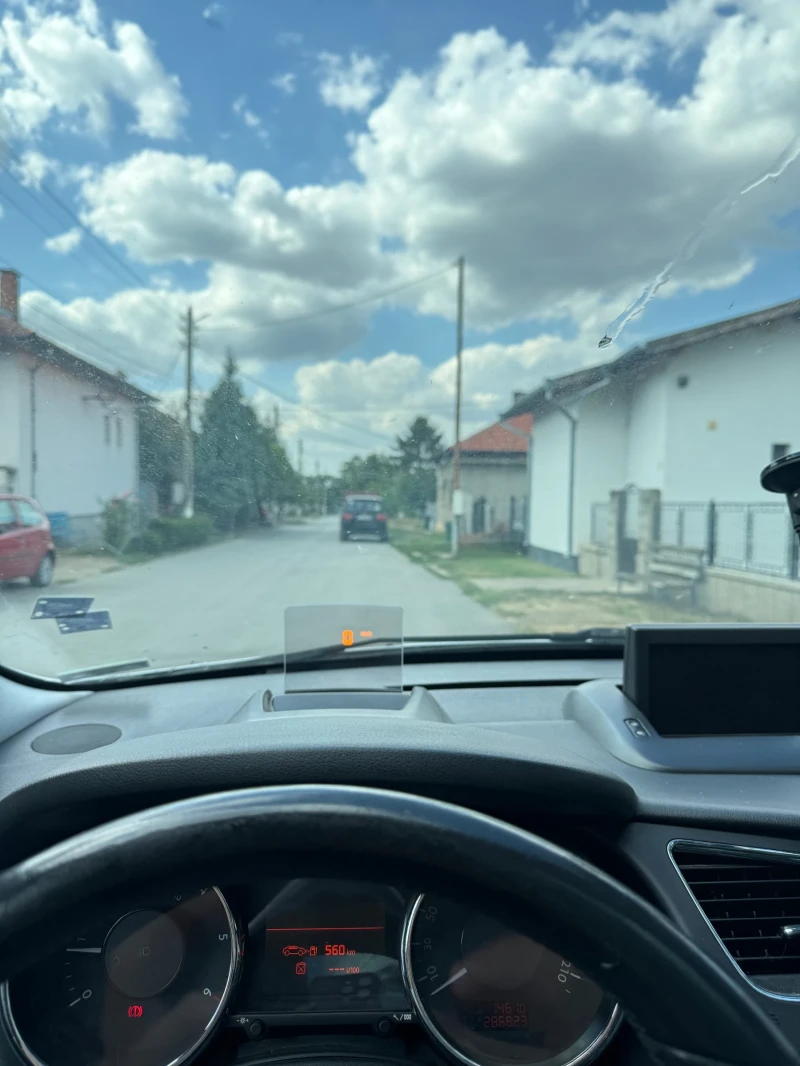 Peugeot 3008 1.6 HDI, снимка 12 - Автомобили и джипове - 51465395