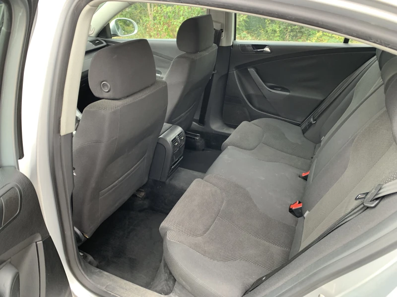 VW Passat B6, снимка 9 - Автомобили и джипове - 51859557