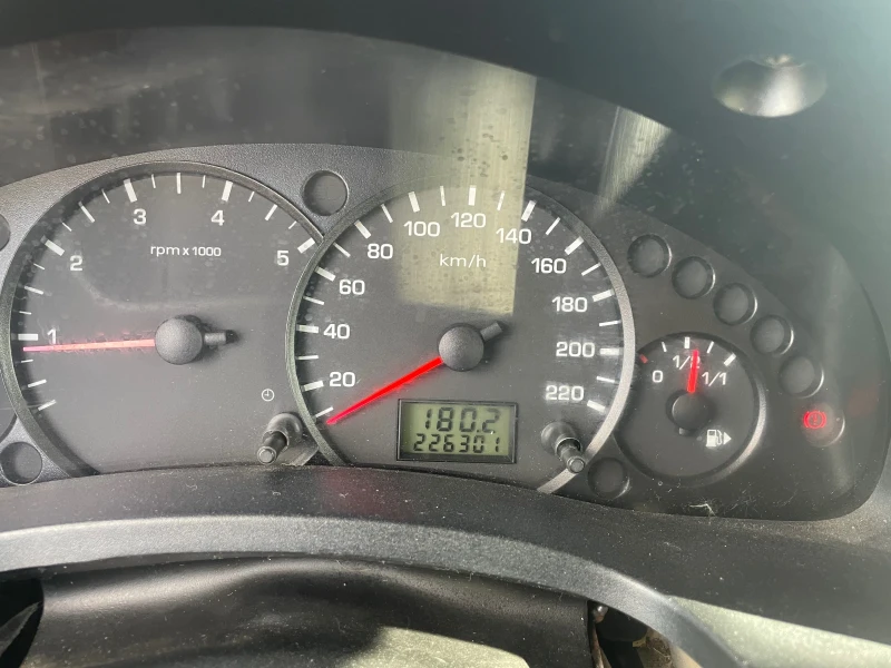 Ford Tourneo Connect, снимка 9 - Автомобили и джипове - 51892040