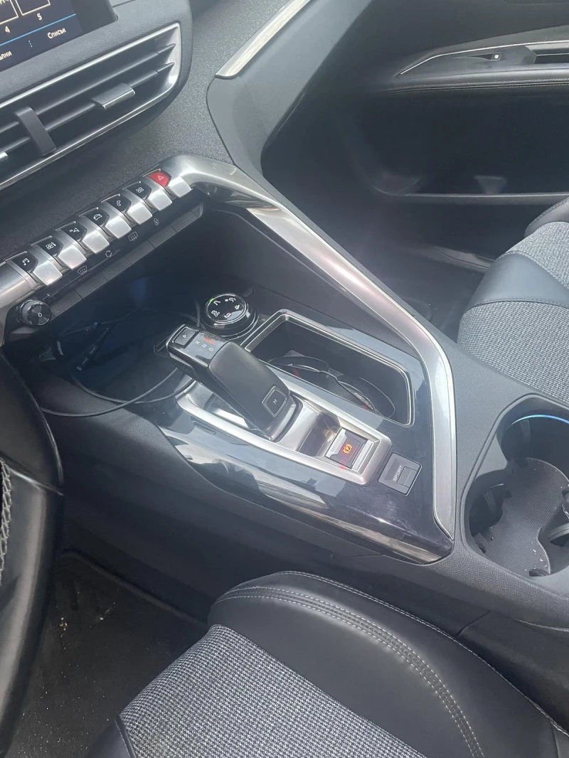 Peugeot 3008, снимка 4 - Автомобили и джипове - 52727674