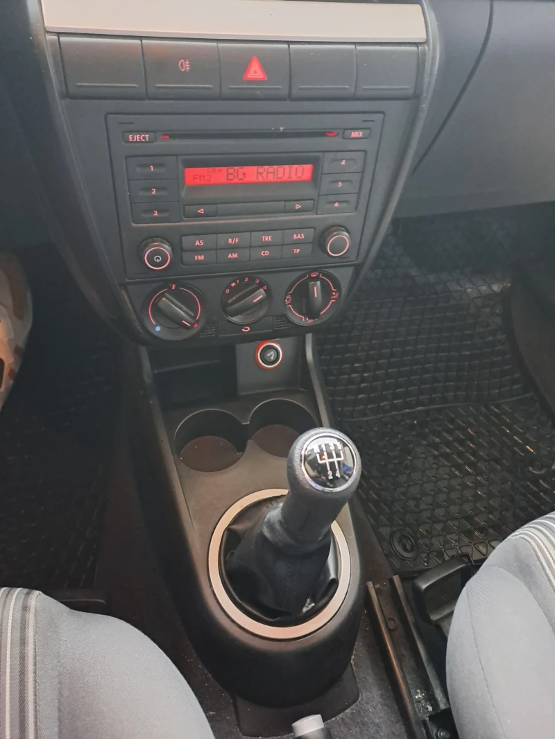 VW Fox, снимка 14 - Автомобили и джипове - 53048400