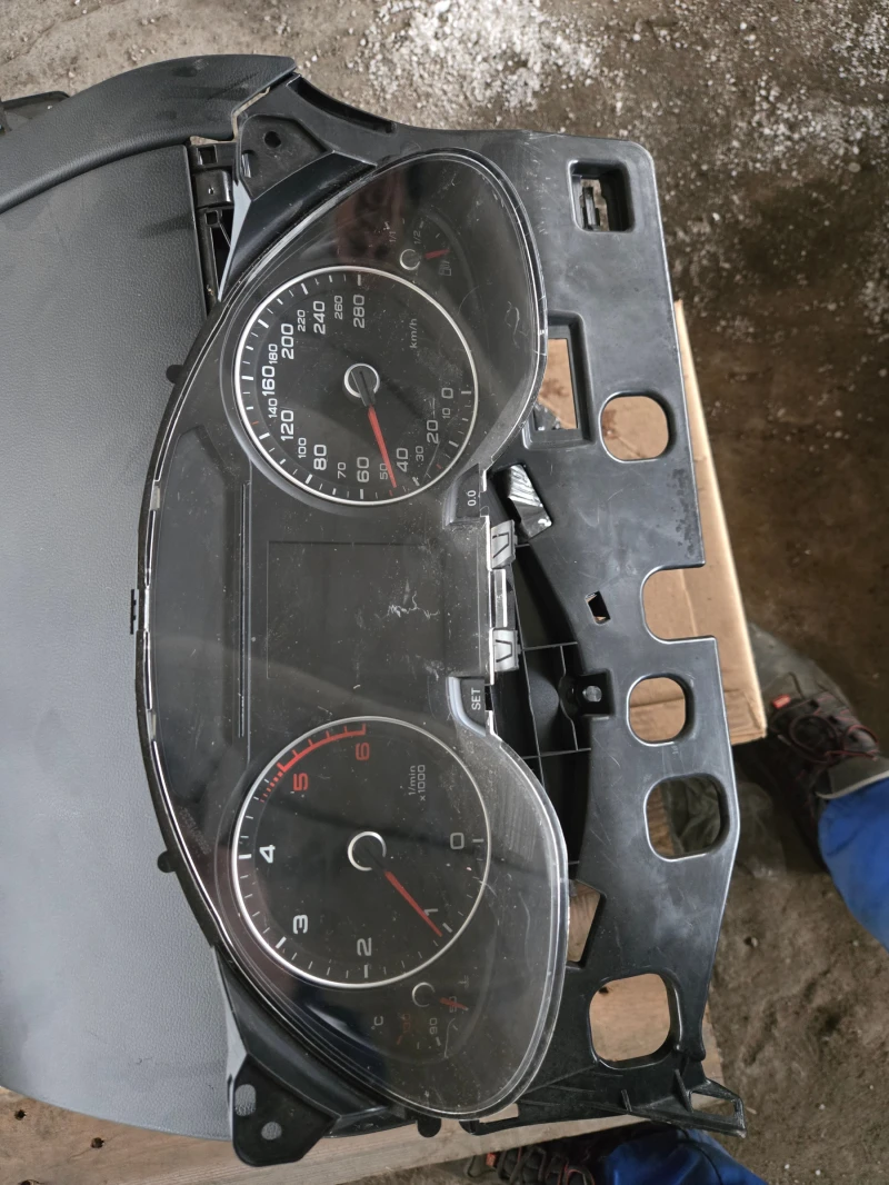 Audi A4 B8, снимка 10 - Автомобили и джипове - 53444514