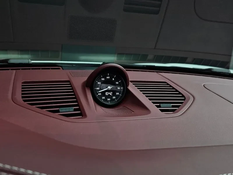 Porsche 911 CARRERA 4 GTS, снимка 10 - Автомобили и джипове - 54930500