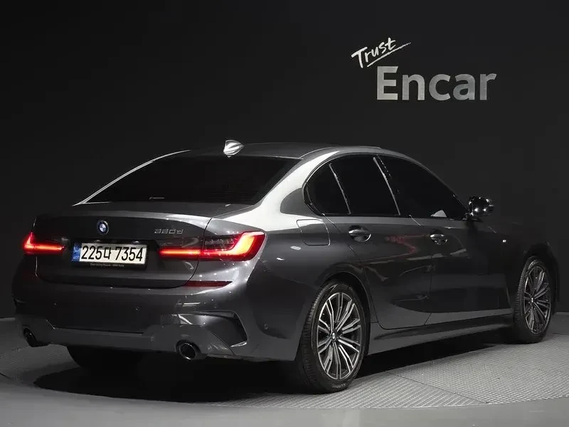 BMW 320 * D M SPORTS* , снимка 11 - Автомобили и джипове - 55121566