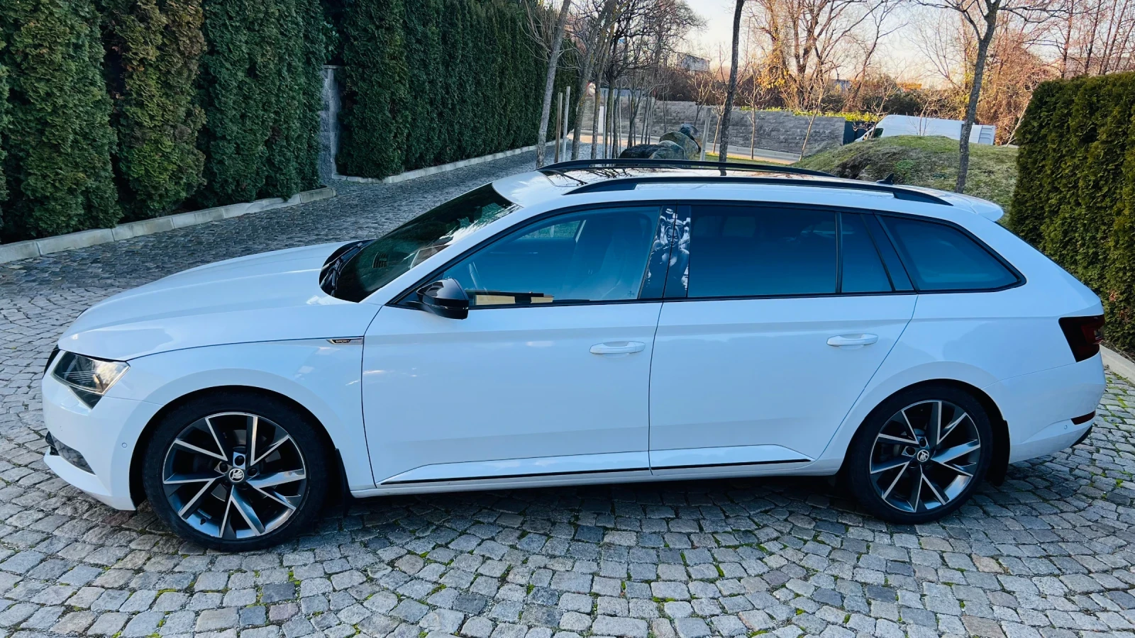 Skoda Superb SportLine, снимка 1