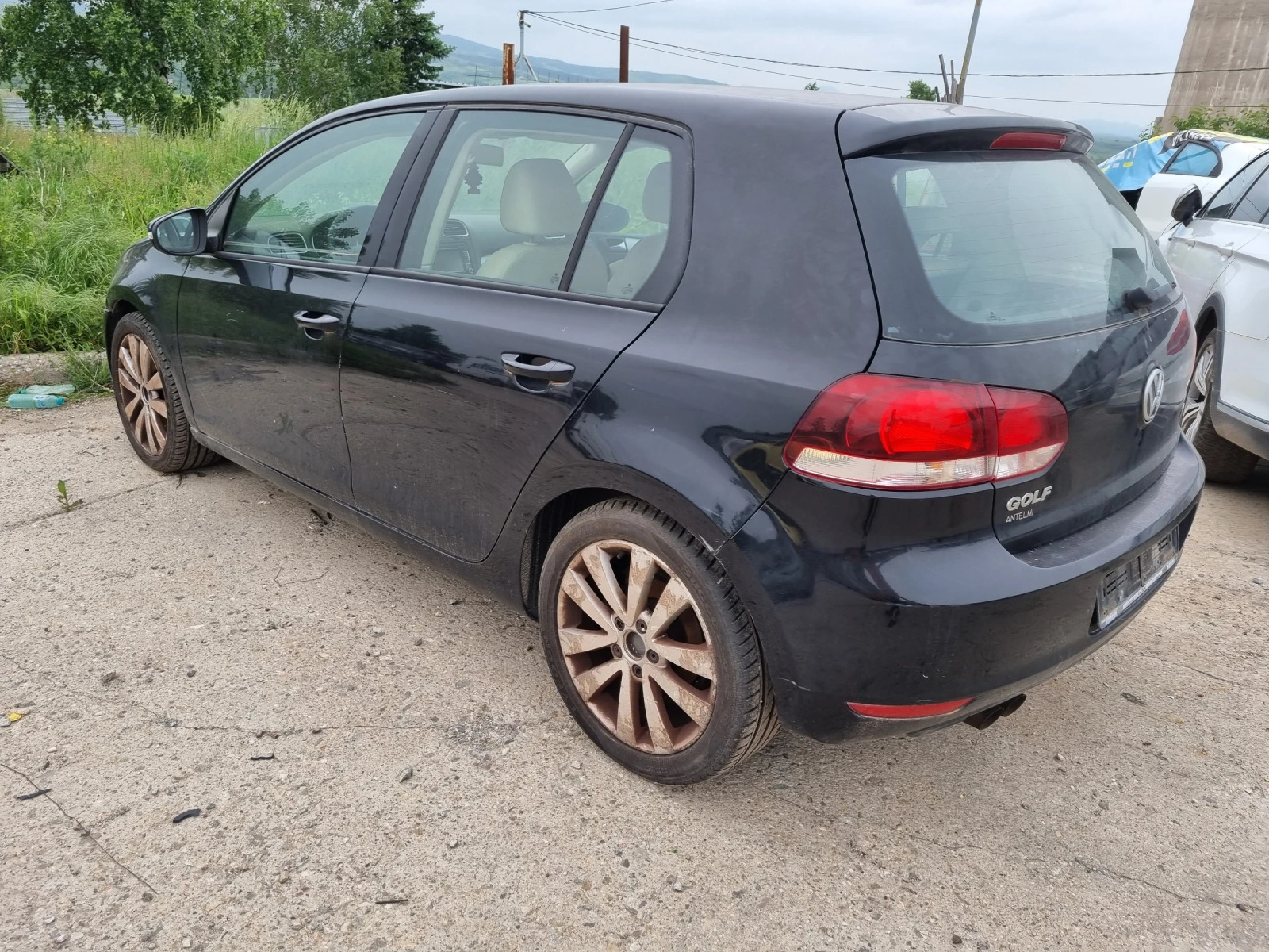 VW Golf 1.6tdi-105ks-2010god - изображение 9