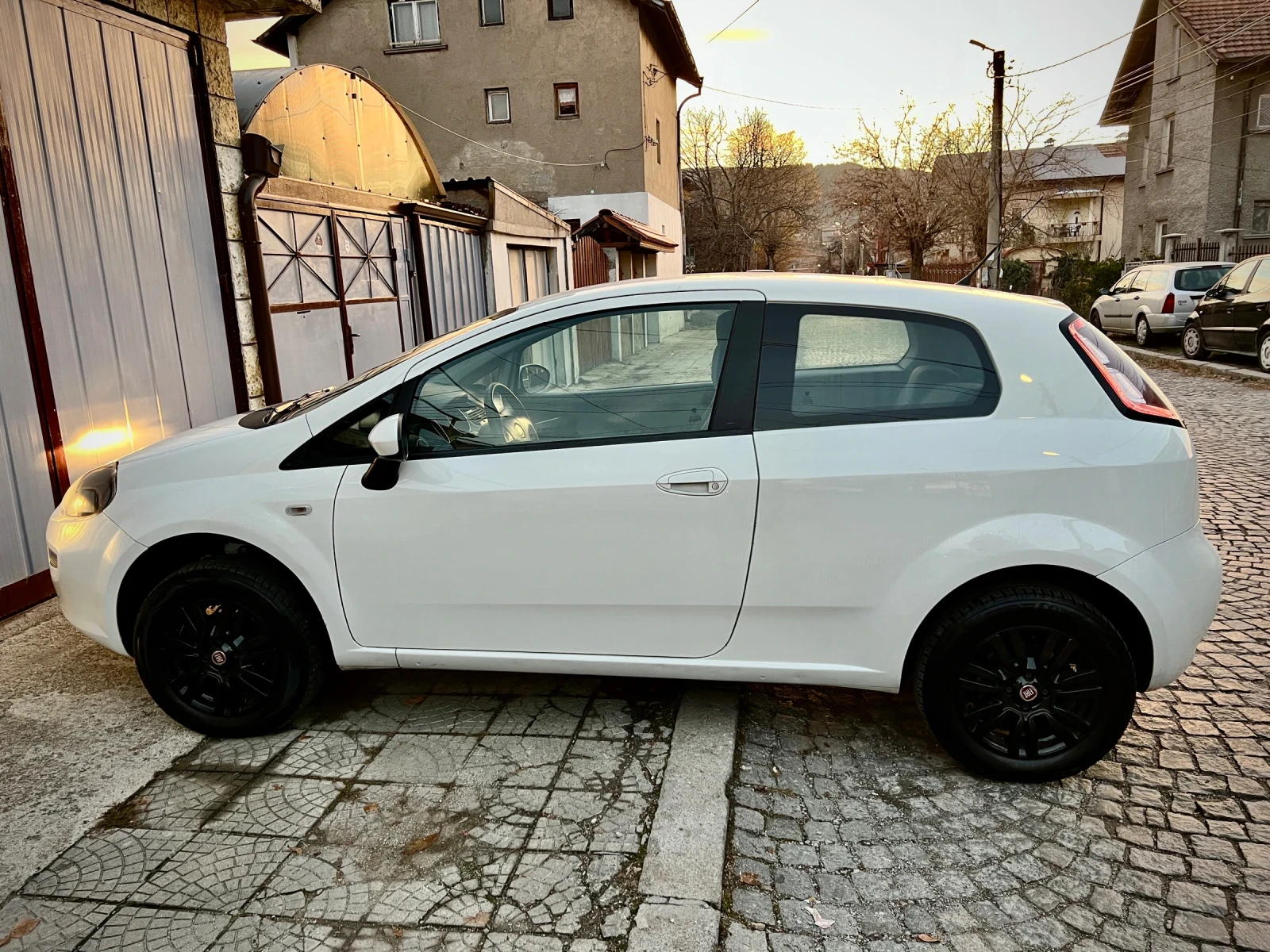 Fiat Punto 1.4i 16V 6лв/100км !!! - изображение 8