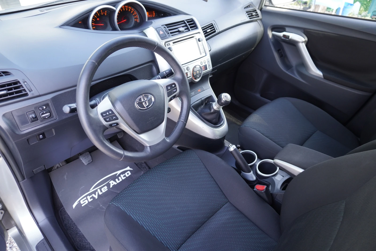 Toyota Verso 2.0D4-D 126KC, NAVI, CAMERA, 7МЕСТА-ПЕРФЕКТНА! - изображение 9