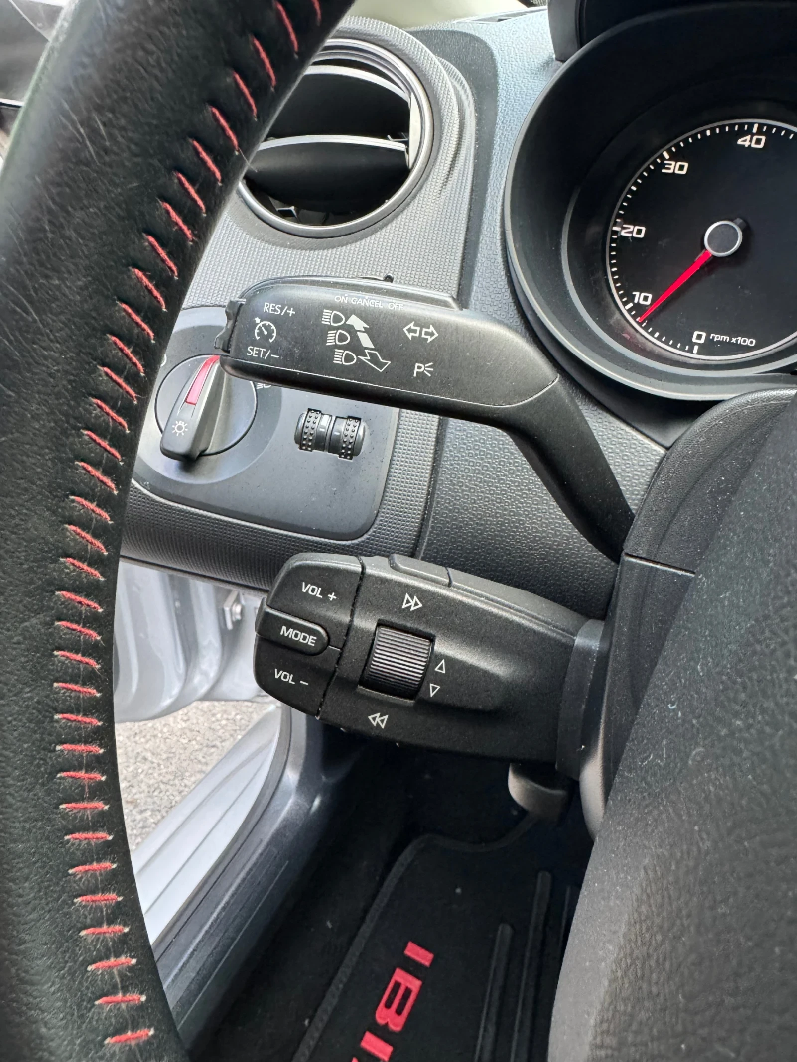 Seat Ibiza 1.6TDI FR * TOP - изображение 9