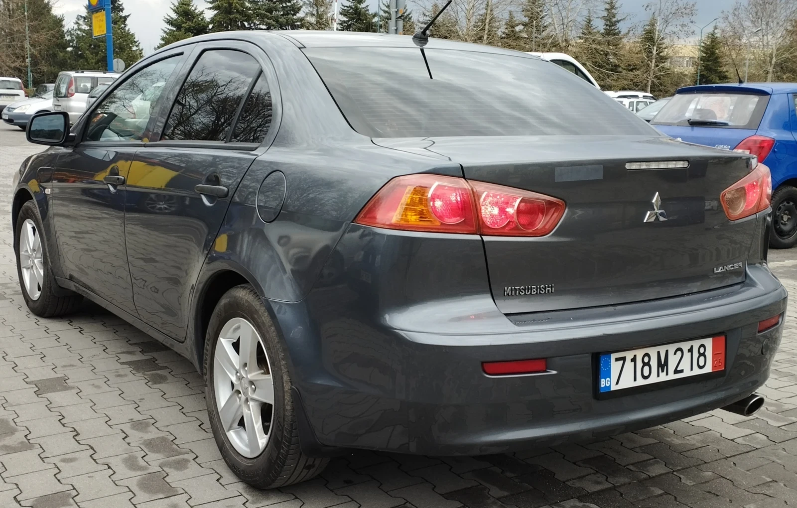Mitsubishi Lancer 1, 5-Бензин - изображение 4