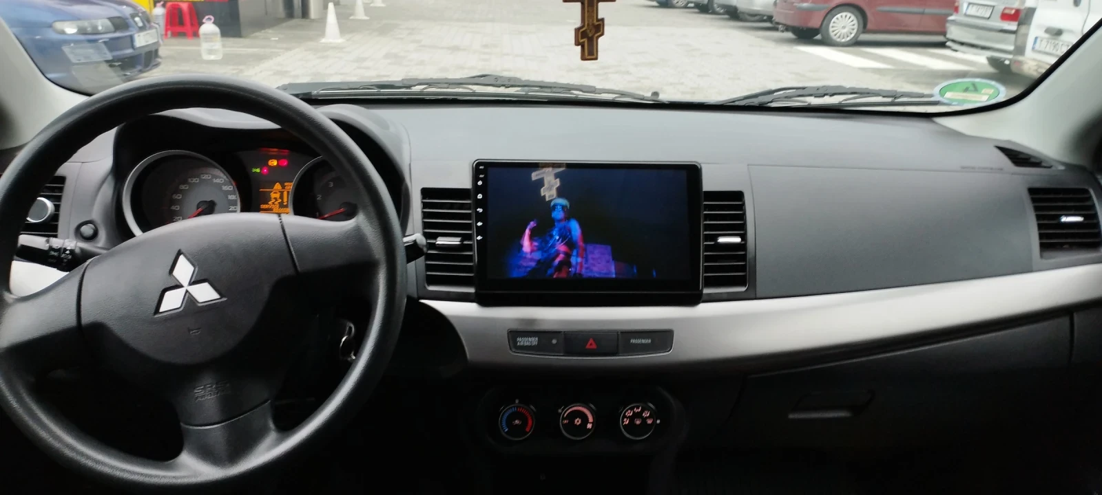 Mitsubishi Lancer 1, 5-Бензин - изображение 8