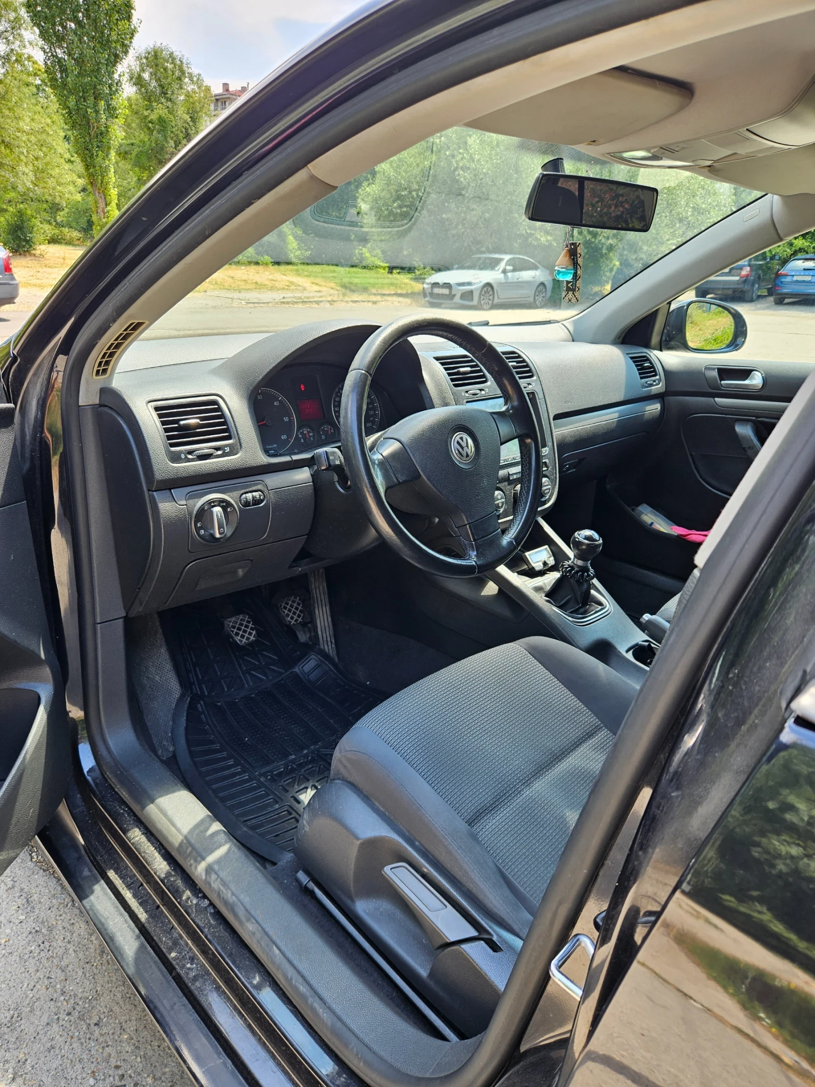 VW Jetta  - изображение 5