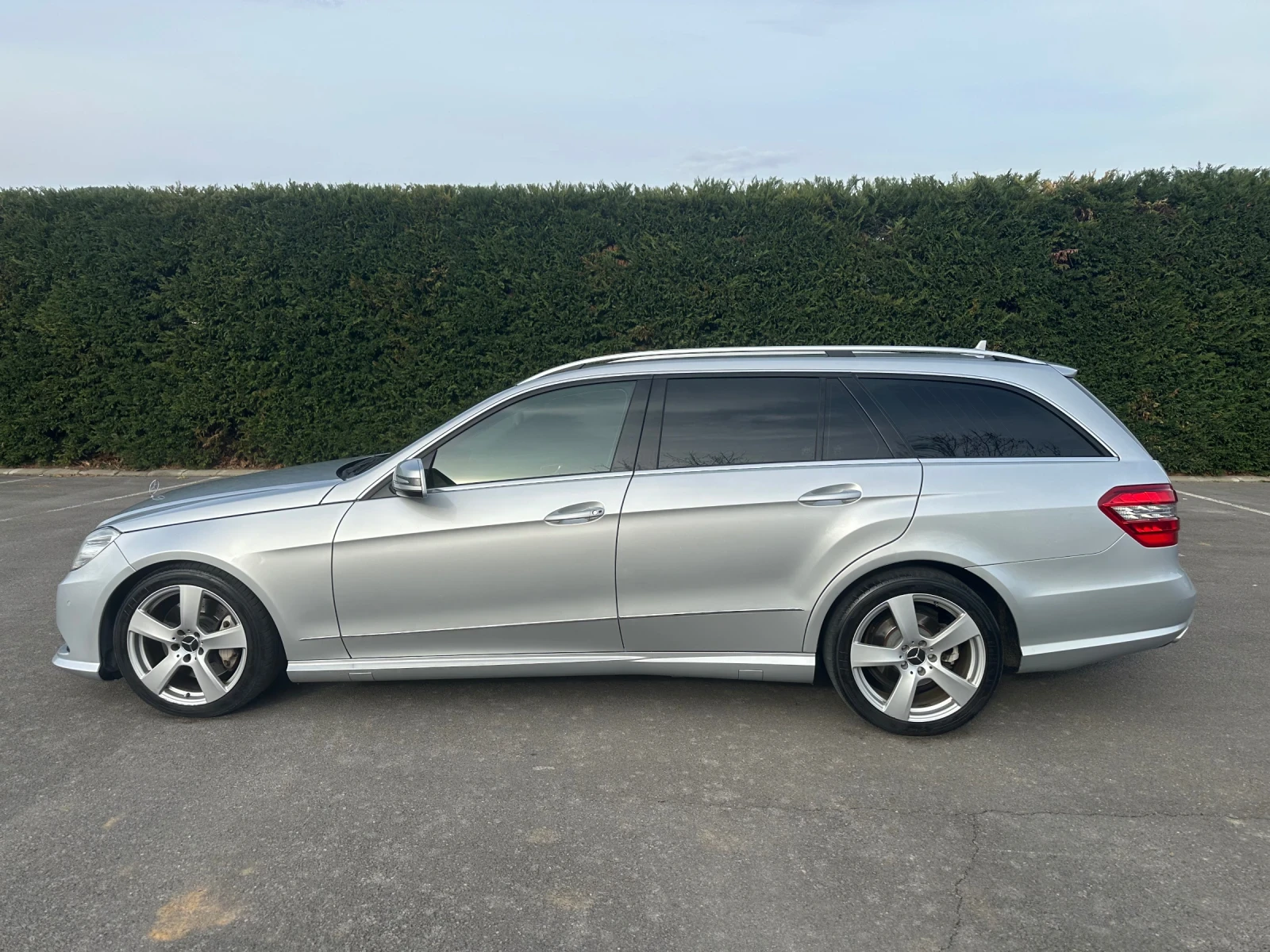 Mercedes-Benz E 350  - изображение 8