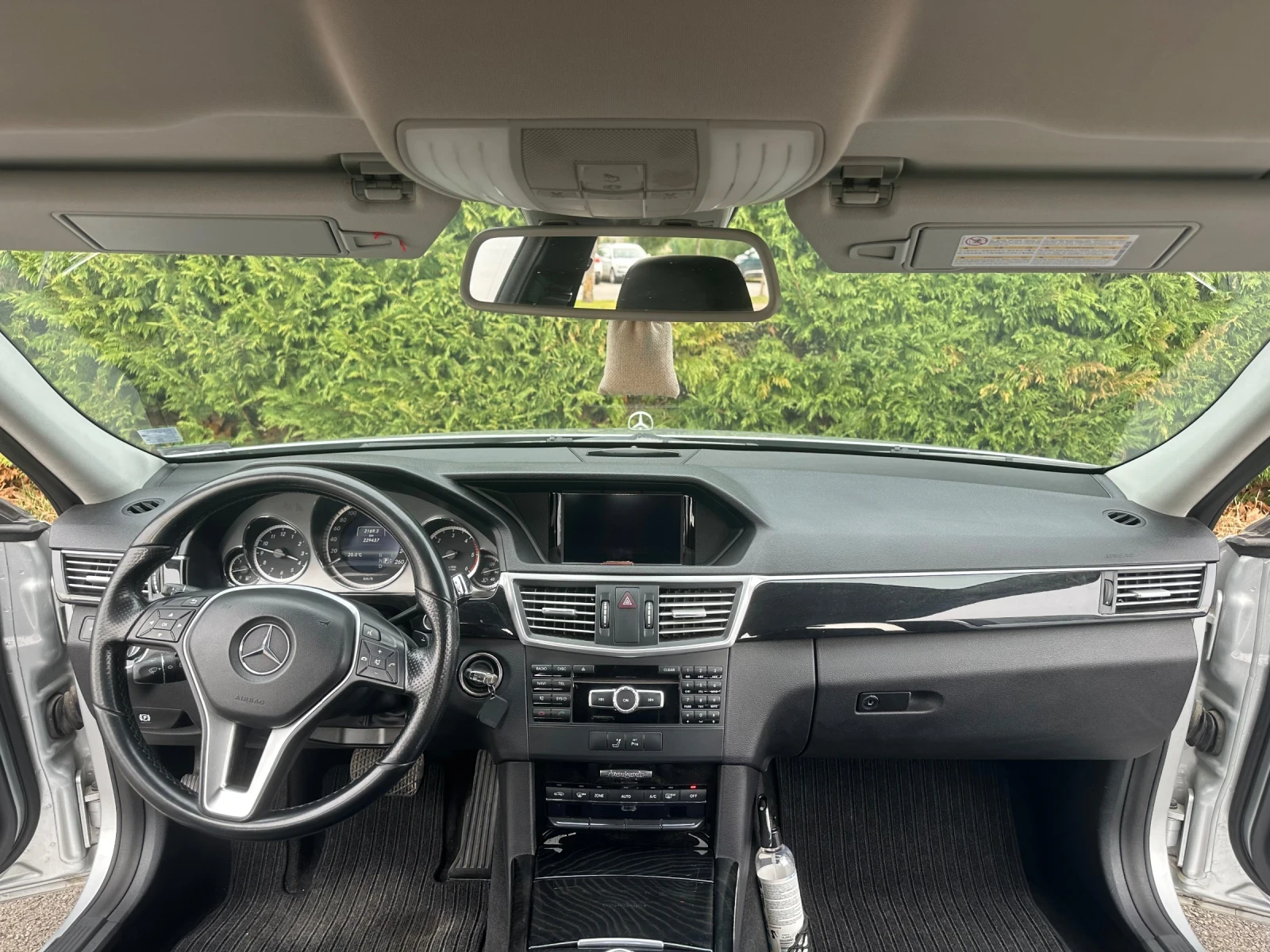Mercedes-Benz E 350  - изображение 10