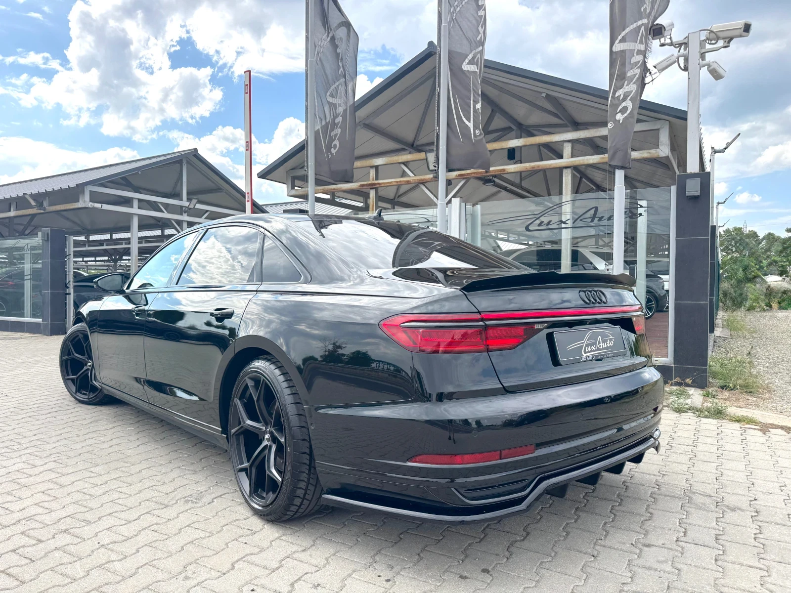 Audi A8 LONG#PANO#3xDVD#B&O#ОБДУХ#SOFTCL#360* CAM#EXCLUSIV - изображение 3
