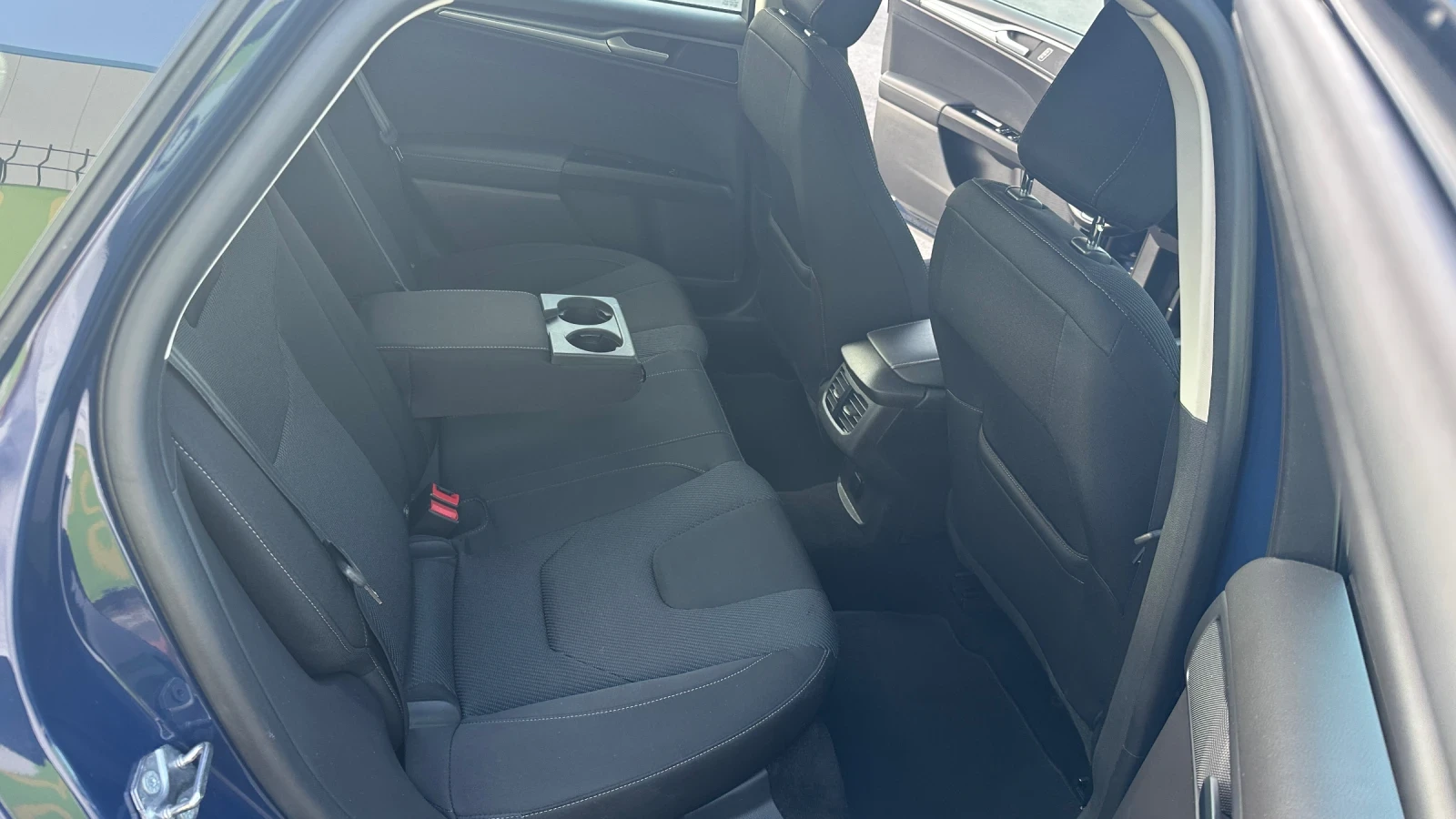 Ford Mondeo Titanium 2.0 TDCI 78000 км. Automatic от България - изображение 10