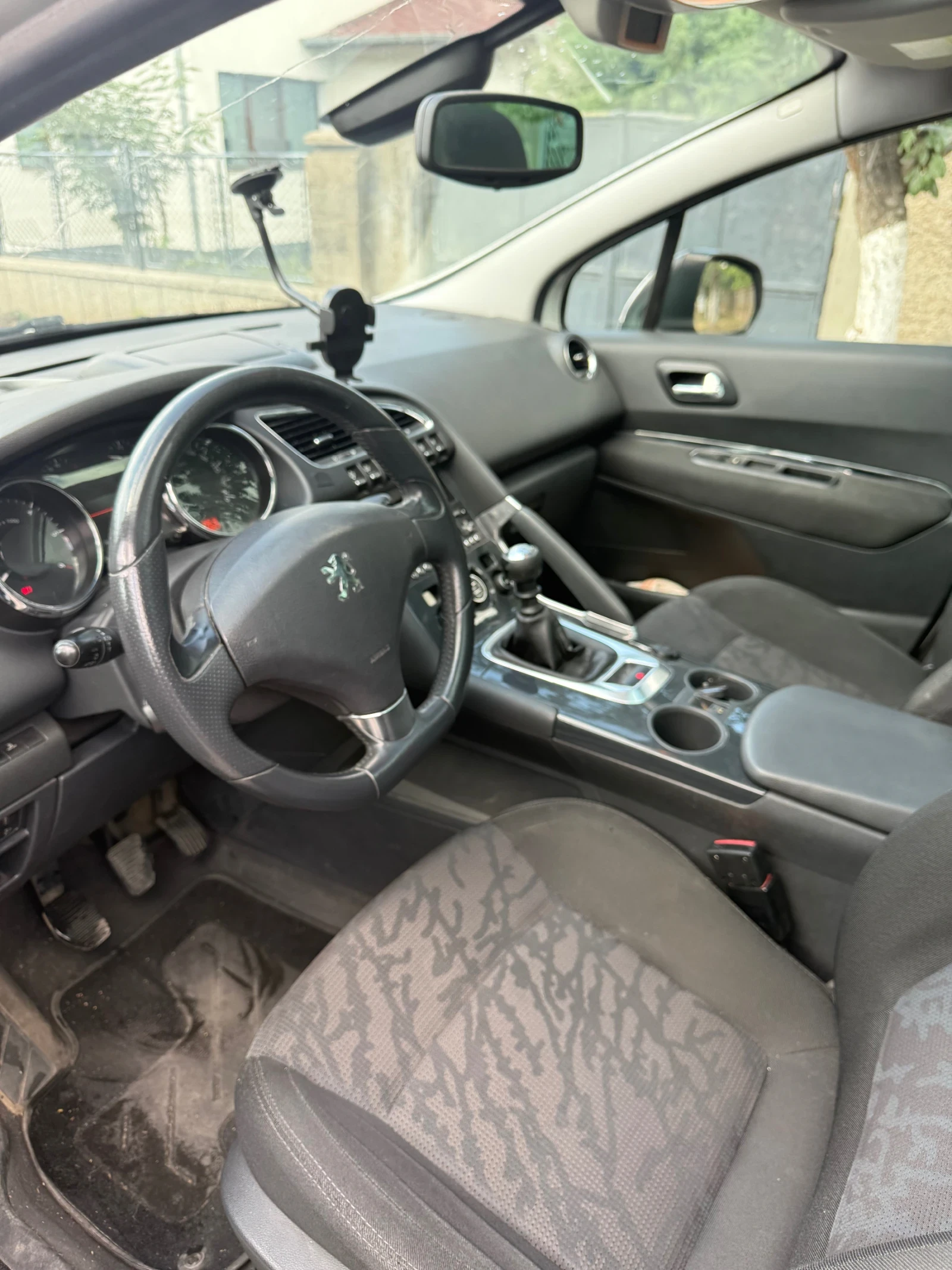 Peugeot 3008 1.6 HDI - изображение 2